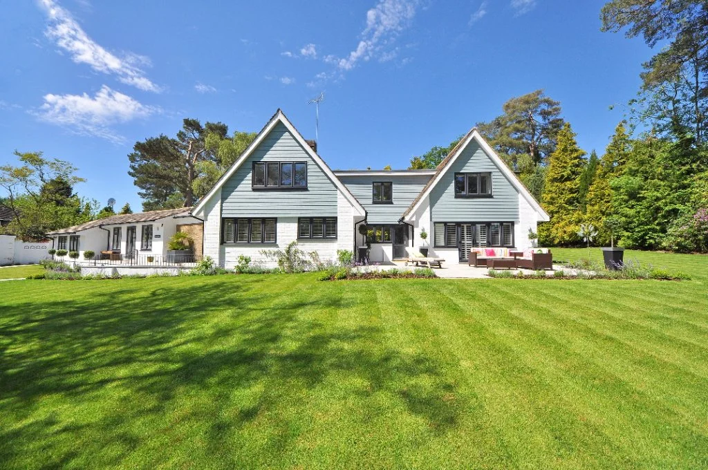 Hamptons East End coastline and estates